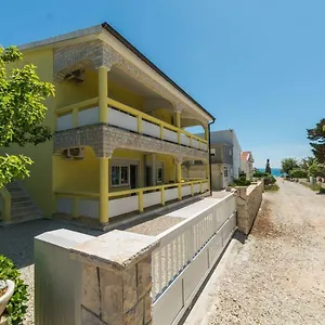 apartments-vam.hotelinzadar.com/